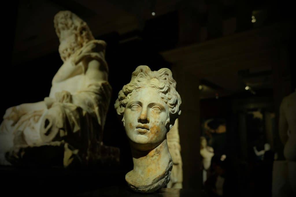 Les neuf muses : aux origines grecques de la classification des arts